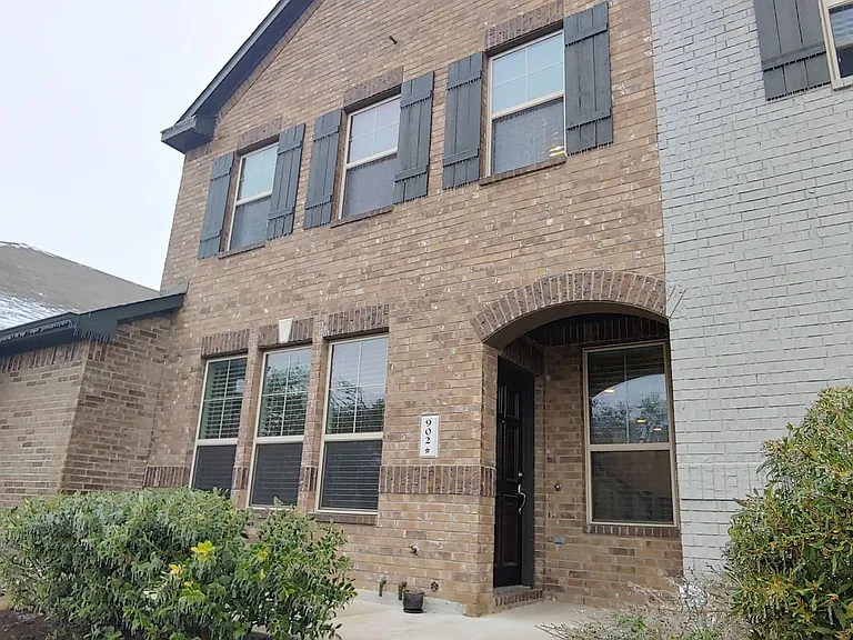 7220 Wyoming Springs Dr #902 — Photo 2