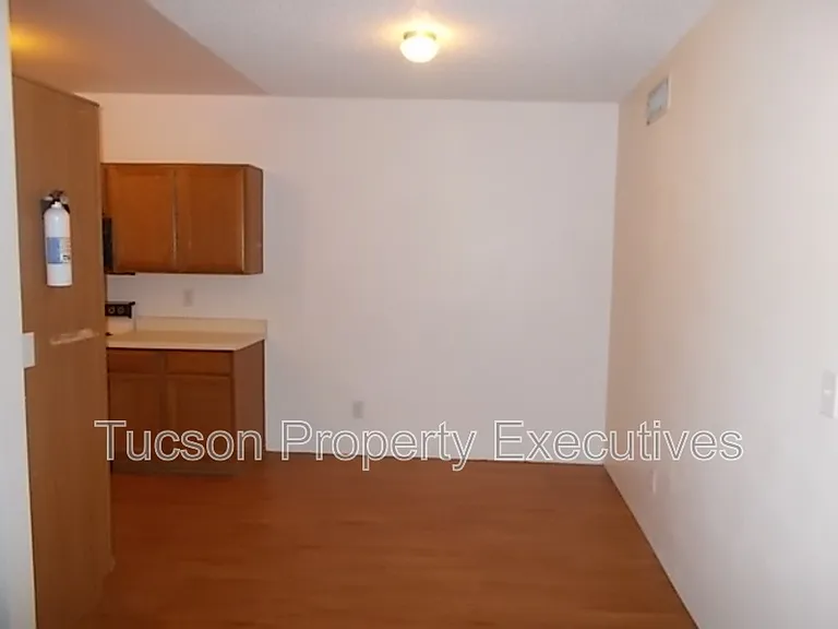 20 E Mills Dr #2 — Photo 6