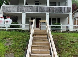 421 E Railroad St, Nesquehoning, PA 18240