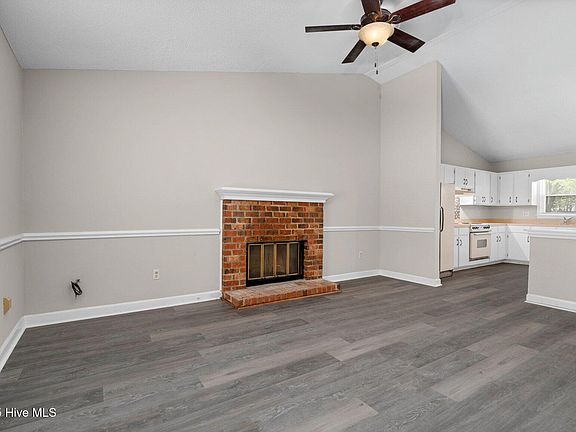 2nd image of 108 Teal Court