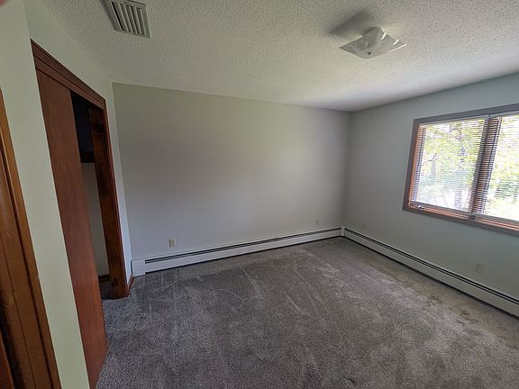 4th image of 141 Pierremount Ave