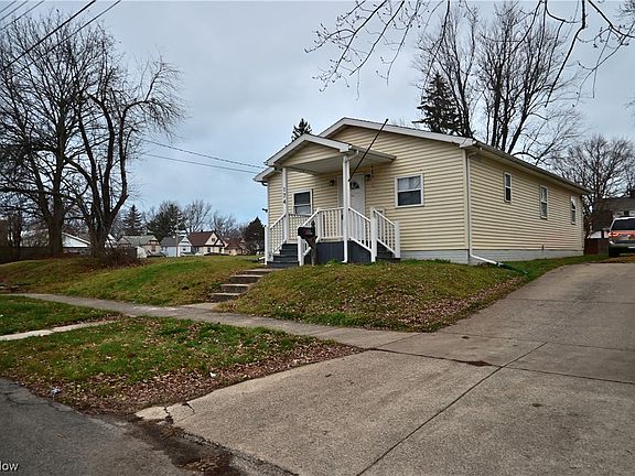 2nd image of 174 15th St