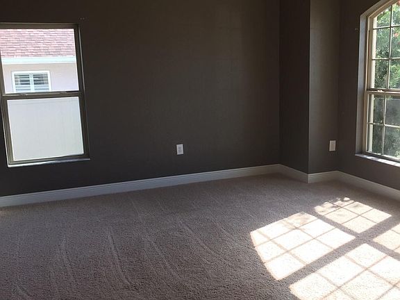 2nd image of 3851 SE 99th St
