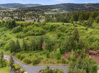 1117 Larae Dr, Cottage Grove, OR 97424