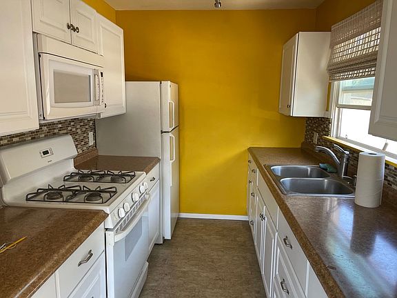 2nd image of 4546 Westview Dr