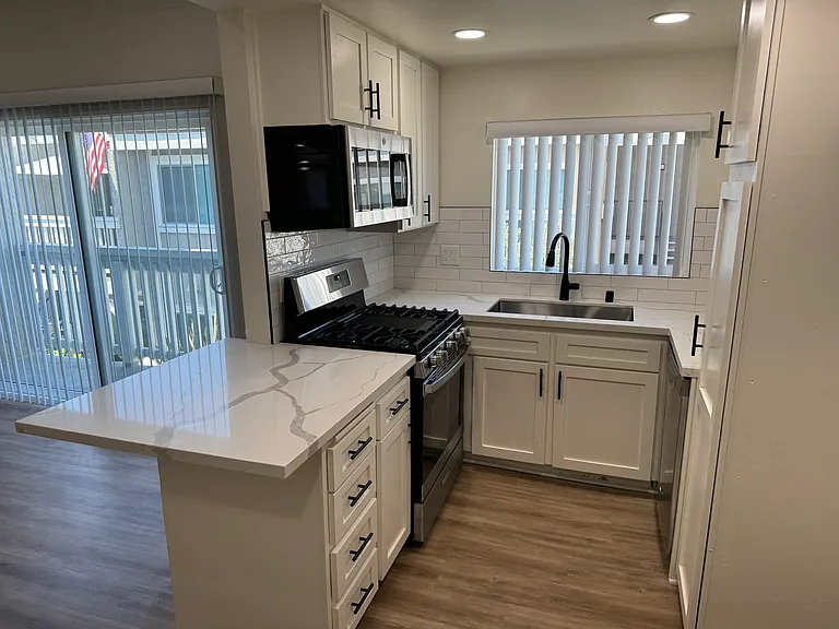 Briar Court — Photo 19