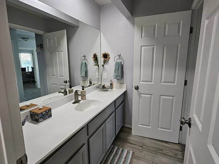 9435 N 59th Ave #3 — Photo 13