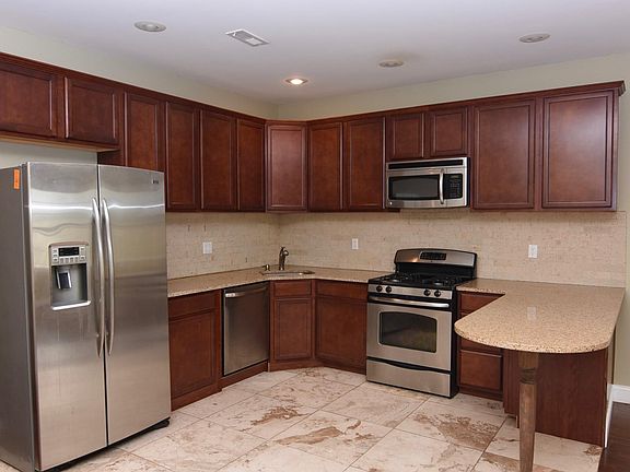 5th image of 417 N Preston St #3C