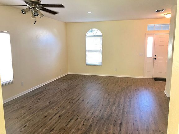 4th image of 10233 Cypress Trail Dr