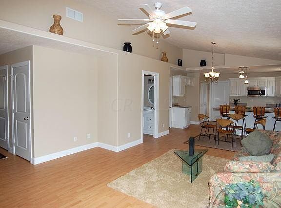 2nd image of 143 Coates Ct