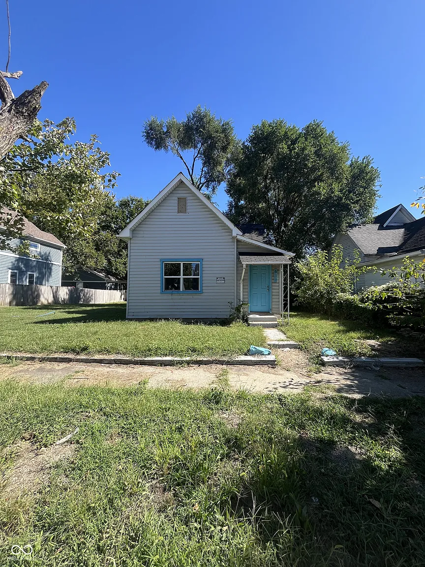 639 Warren Ave photo 1
