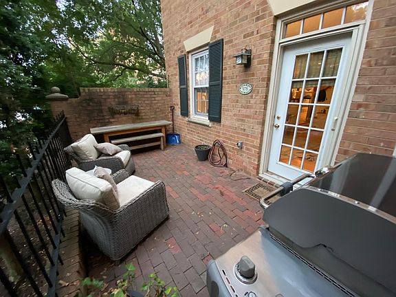 Patio with Gas Grill