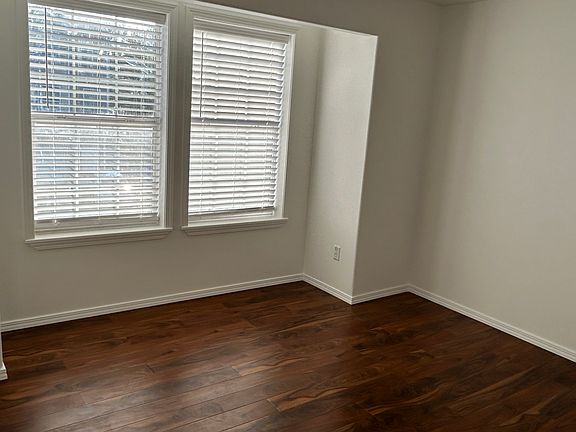 2nd image of 5821 NE 135th Ave