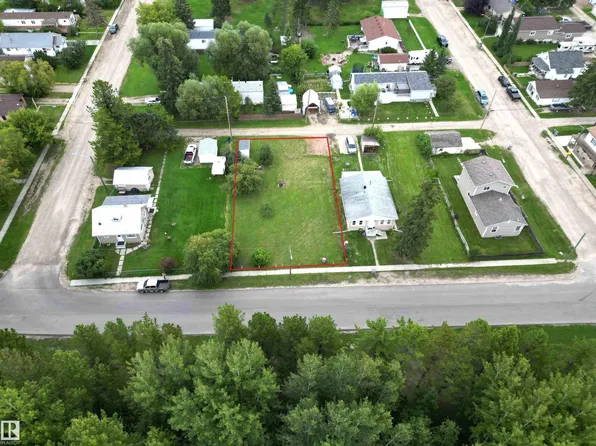 5115 51st St, Breton, AB T0C 0P0