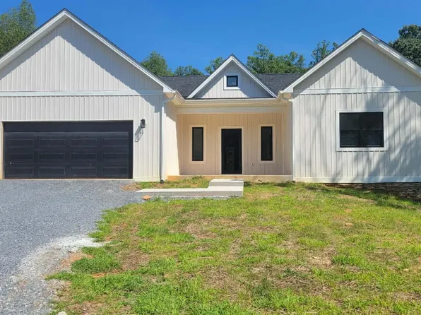 6228 Charlemont Rd, Goode, VA 24556