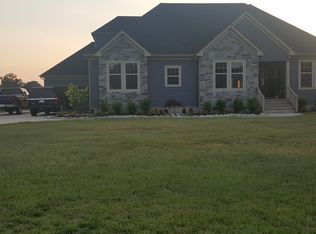 119 Thayne Dr, Moyock, NC 27958