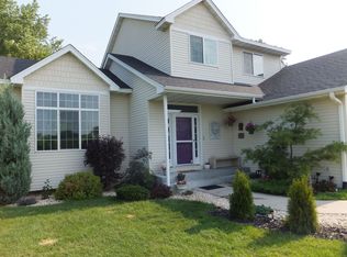 531 Gramsie Rd, Shoreview, MN 55126