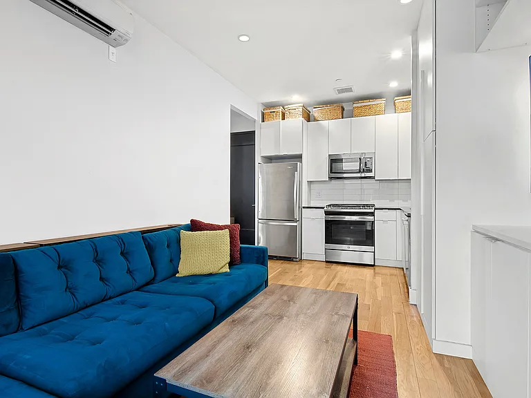 12 Lawton St #3A — Photo 3