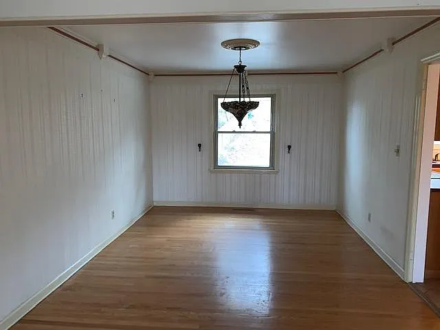 423 McKinley Ave — Photo 7