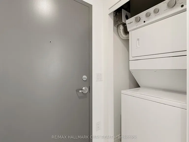 30 Hanmer St W #202 — Photo 21