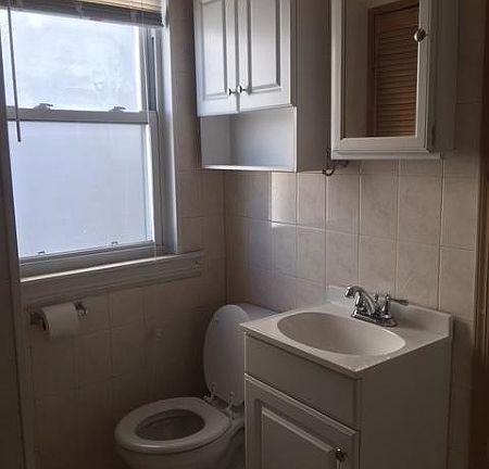 4th image of 87 Union Ave #2