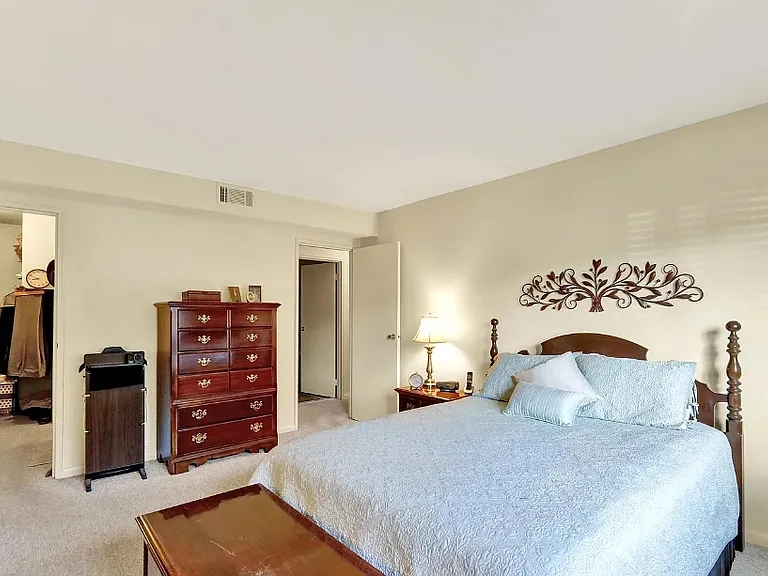 1801 Cambridge Ave #B-4 — Photo 1