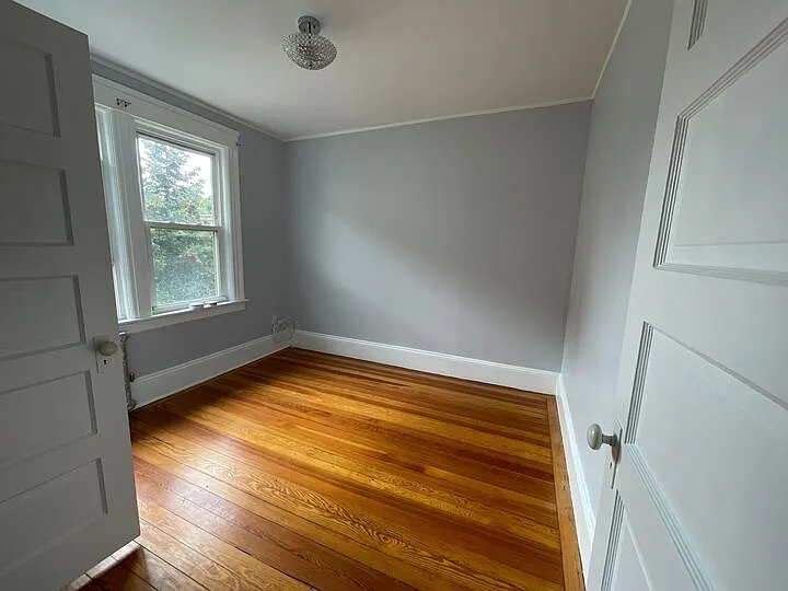 143 Irving Ave #2 — Photo 6