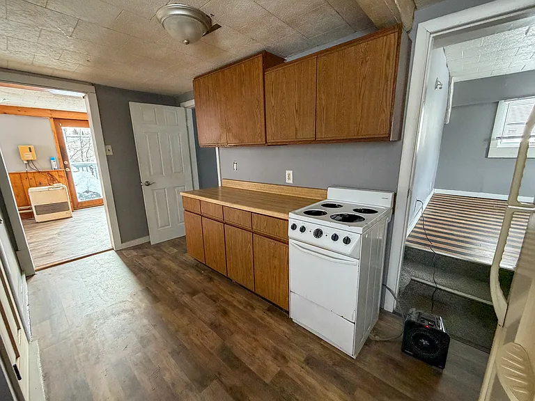199 Main St #5 — Photo 6
