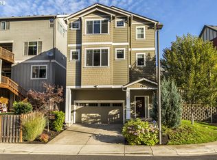 9575 NW Harvest Hill Dr, Portland, OR 97229