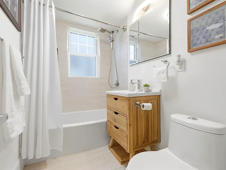 48 Farquhar St #1 — Photo 7