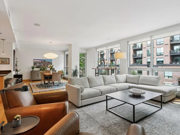 222 2nd St SE APT 509, Minneapolis, MN 55414