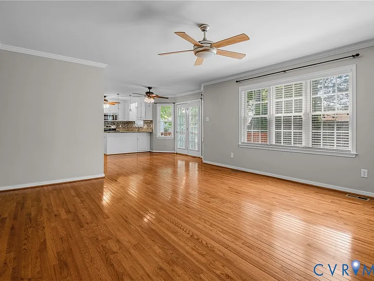3924 Liberty Point Dr — Photo 23