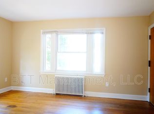 907 Wabash Ave APT 4, Takoma Park, MD 20912