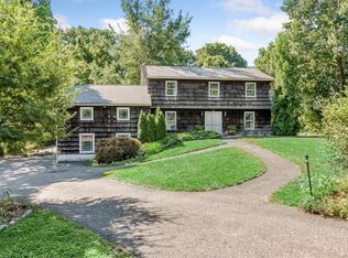 41 Raemont Rd, Granite Springs, NY 10527