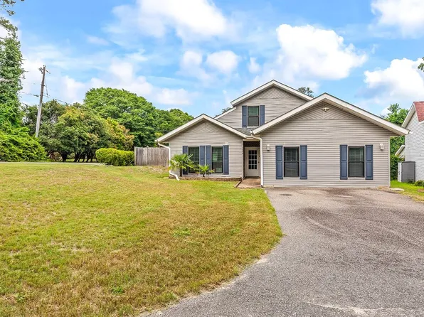 1448 Bessent Ave., Little River, SC 29566
