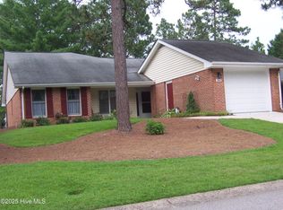 560 Pinehurst Trace Drive, Pinehurst, NC 28374