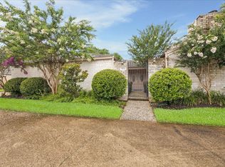 1534 Beaconshire Rd, Houston, TX 77077