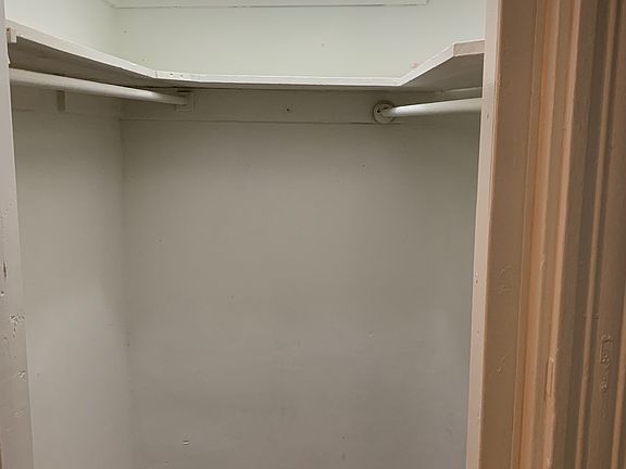 3rd image of 752 Huntington Ave #1B