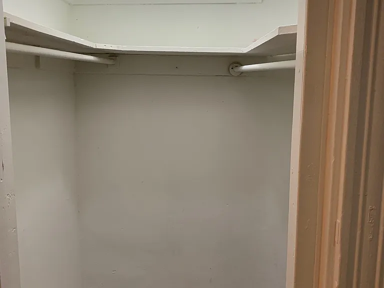 752 Huntington Ave #1B — Photo 3