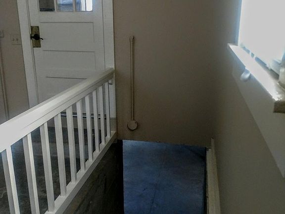 2nd image of 4550 Crandall Lanesville Rd NE