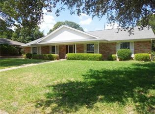 1035 Dove Creek Dr, Duncanville, TX 75116