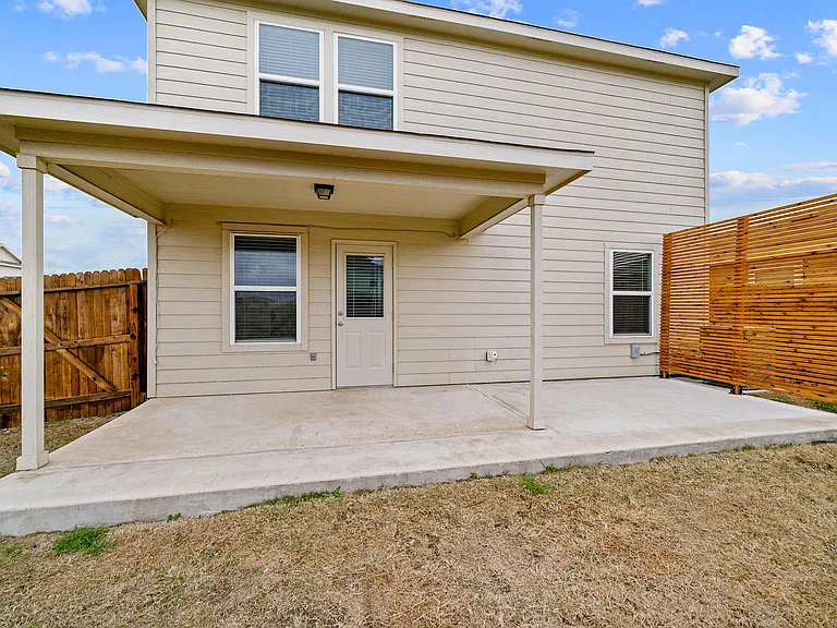 12042 Silver Lgt — Photo 35