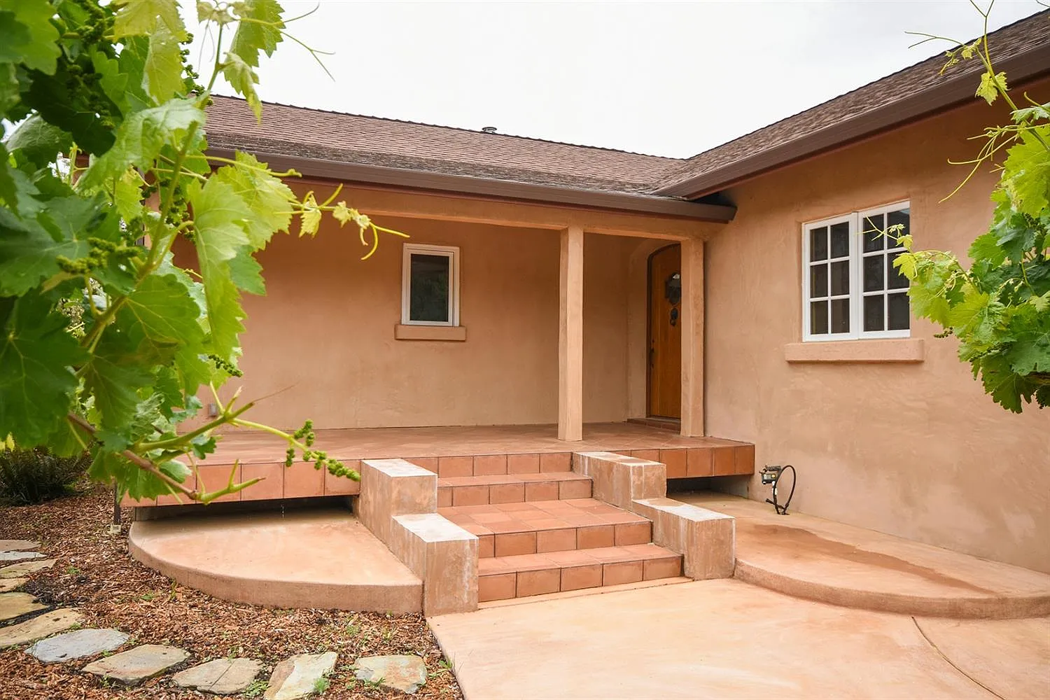 2732 Shilo Dr photo 1