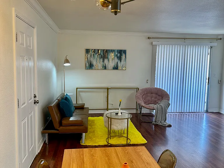 5201 River Glen Dr #166 — Photo 6