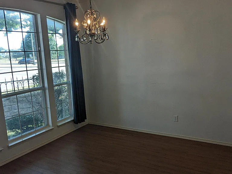 5001 Highlands Dr — Photo 17