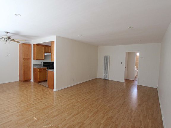 2nd image of 11961 Burbank Blvd