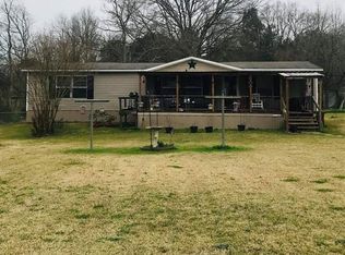 1218 Fox St, Center, TX 75935