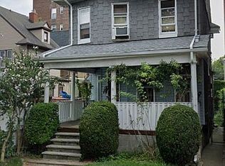 486 E 9th St, Brooklyn, NY 11218