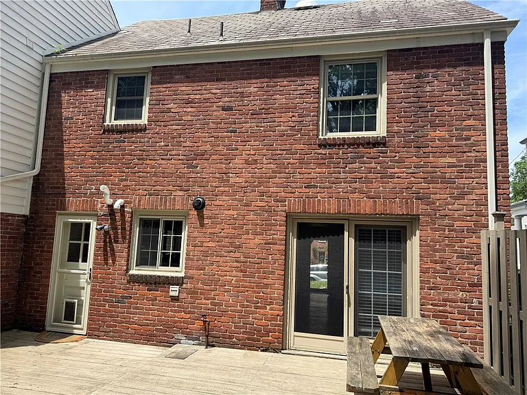 633 Crystal Dr — Photo 33