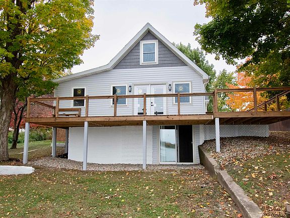 3rd image of 109 Park Dr